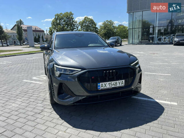 Серый Ауди E-Tron, объемом двигателя 0 л и пробегом 8 тыс. км за 68000 $, фото 12 на Automoto.ua