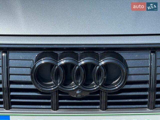 Сірий Ауді E-Tron, об'ємом двигуна 0 л та пробігом 44 тис. км за 60500 $, фото 3 на Automoto.ua