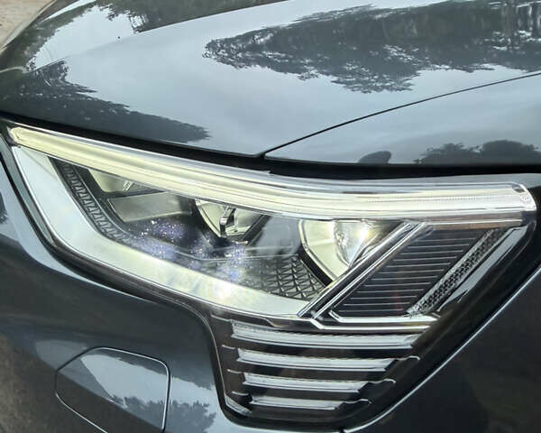 Серый Ауди E-Tron, объемом двигателя 0 л и пробегом 41 тыс. км за 39500 $, фото 8 на Automoto.ua