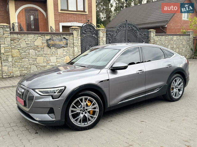 Серый Ауди E-Tron, объемом двигателя 0 л и пробегом 17 тыс. км за 38200 $, фото 9 на Automoto.ua