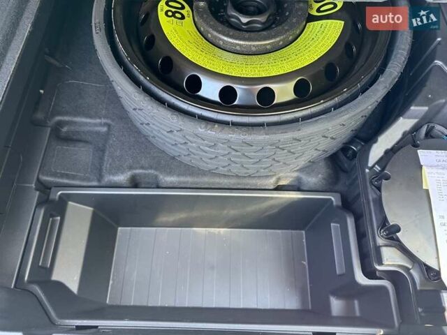 Сірий Ауді E-Tron, об'ємом двигуна 0 л та пробігом 44 тис. км за 60500 $, фото 15 на Automoto.ua