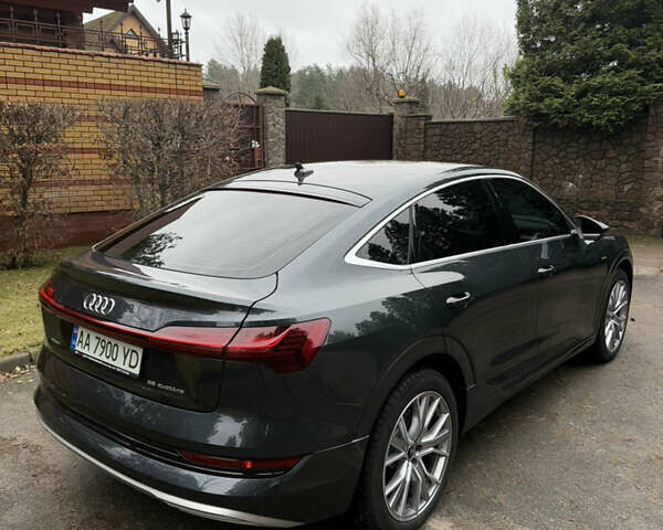 Серый Ауди E-Tron, объемом двигателя 0 л и пробегом 41 тыс. км за 39500 $, фото 11 на Automoto.ua