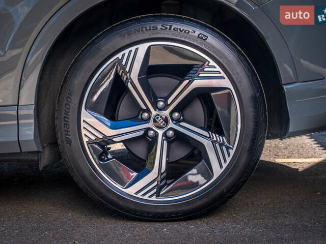 Ауди E-Tron 2023 в Киеве на Automoto.ua Серый Ауди E-Tron, объемом двигателя 0 л и пробегом 11 тыс. км за 28500 $, фото 21 на Automoto.ua