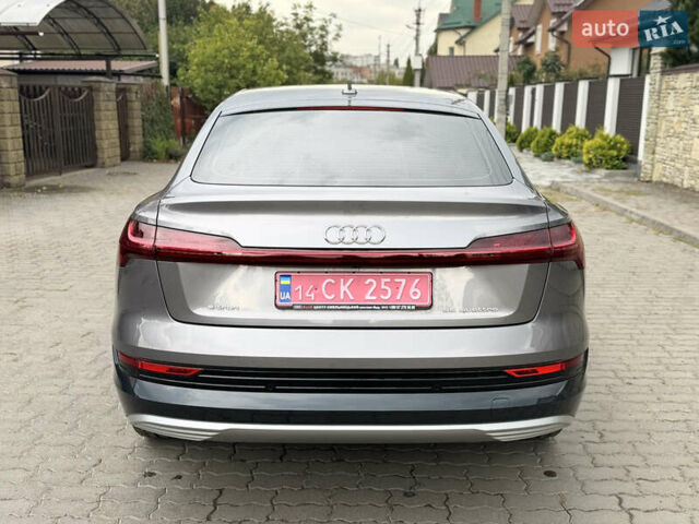 Серый Ауди E-Tron, объемом двигателя 0 л и пробегом 17 тыс. км за 38200 $, фото 6 на Automoto.ua