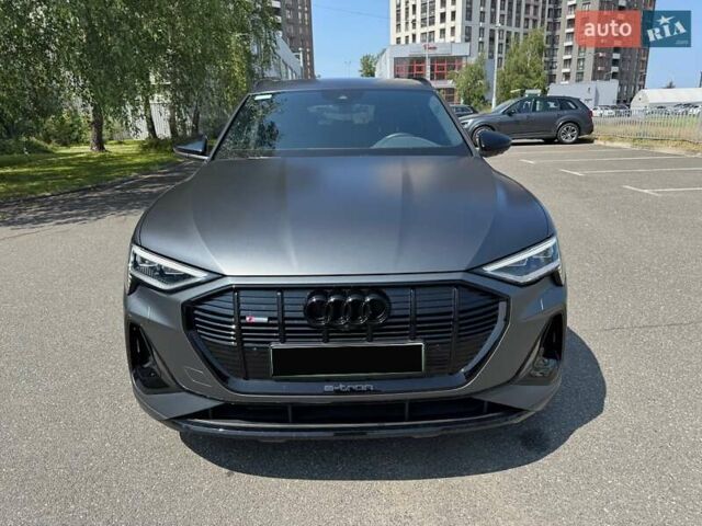 Сірий Ауді E-Tron, об'ємом двигуна 0 л та пробігом 44 тис. км за 60500 $, фото 2 на Automoto.ua