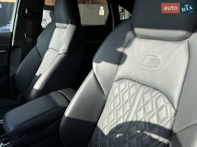 Серый Ауди E-Tron, объемом двигателя 0 л и пробегом 43 тыс. км за 47488 $, фото 27 на Automoto.ua