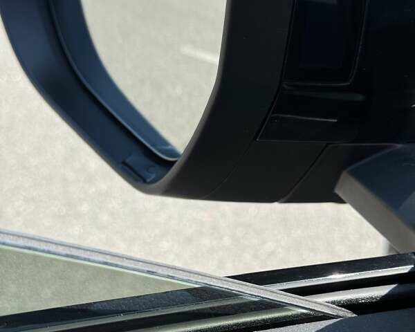 Сірий Ауді E-Tron, об'ємом двигуна 0 л та пробігом 44 тис. км за 60500 $, фото 21 на Automoto.ua