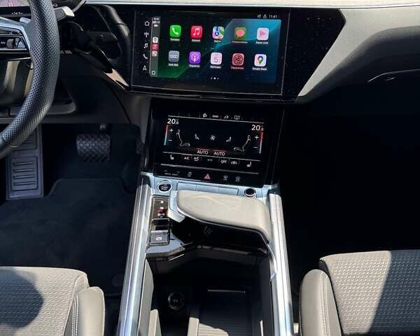 Сірий Ауді E-Tron, об'ємом двигуна 0 л та пробігом 44 тис. км за 60500 $, фото 38 на Automoto.ua