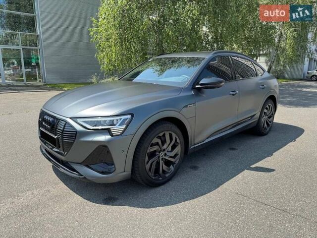 Сірий Ауді E-Tron, об'ємом двигуна 0 л та пробігом 44 тис. км за 60500 $, фото 87 на Automoto.ua