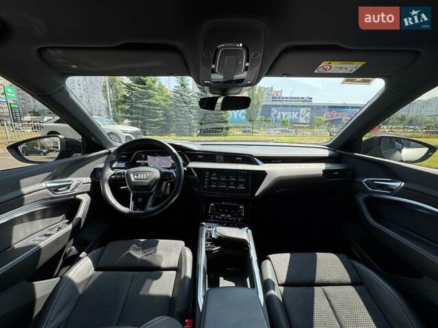 Сірий Ауді E-Tron, об'ємом двигуна 0 л та пробігом 44 тис. км за 60500 $, фото 75 на Automoto.ua