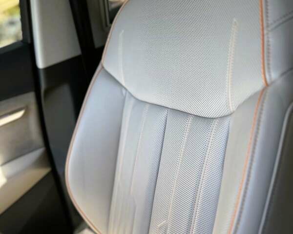 Синий Ауди E-Tron, объемом двигателя 0 л и пробегом 79 тыс. км за 36300 $, фото 26 на Automoto.ua