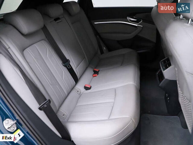 Синій Ауді E-Tron, об'ємом двигуна 0 л та пробігом 87 тис. км за 32000 $, фото 39 на Automoto.ua