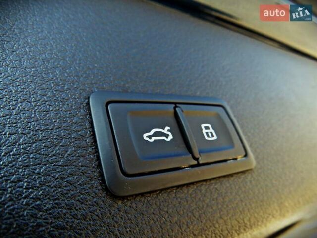 Синий Ауди E-Tron, объемом двигателя 0 л и пробегом 113 тыс. км за 31800 $, фото 16 на Automoto.ua