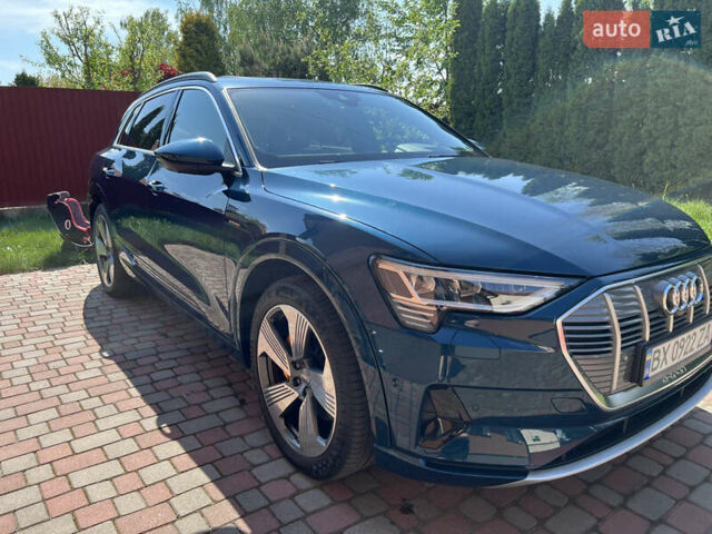 Синий Ауди E-Tron, объемом двигателя 0 л и пробегом 84 тыс. км за 33000 $, фото 1 на Automoto.ua