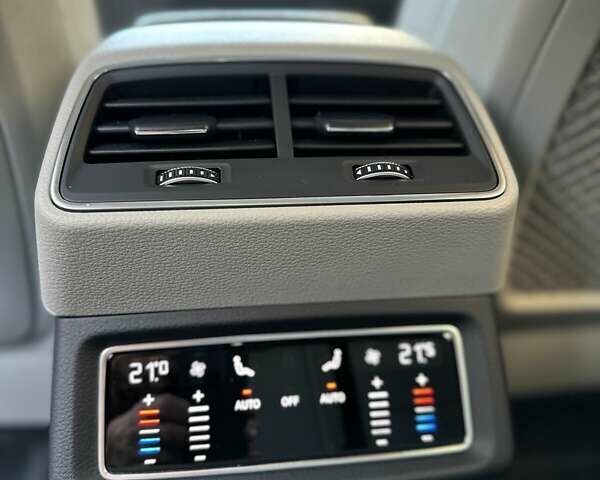 Синий Ауди E-Tron, объемом двигателя 0 л и пробегом 79 тыс. км за 36300 $, фото 31 на Automoto.ua