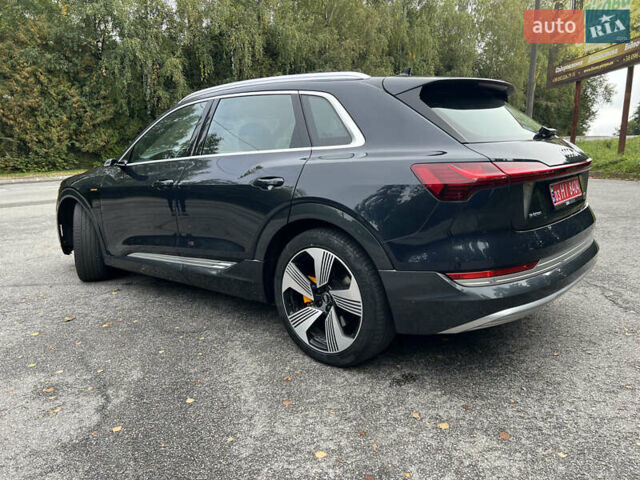 Синий Ауди E-Tron, объемом двигателя 0 л и пробегом 143 тыс. км за 27000 $, фото 4 на Automoto.ua