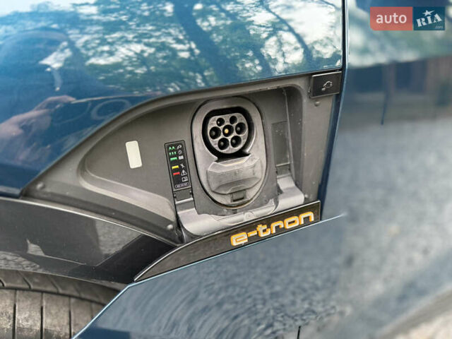 Синій Ауді E-Tron, об'ємом двигуна 0 л та пробігом 165 тис. км за 24900 $, фото 52 на Automoto.ua