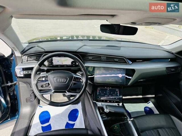 Ауді E-Tron 2019 у Тернополі на Automoto.ua Синій Ауді E-Tron, об'ємом двигуна 0 л та пробігом 200 тис. км за 21700 $, фото 21 на Automoto.ua