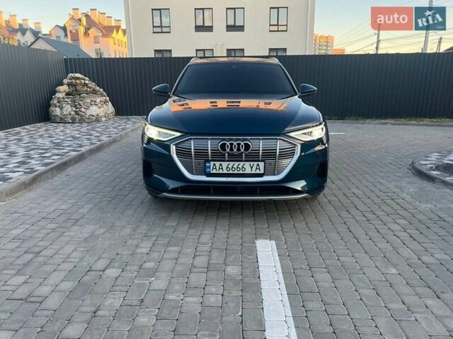 Синий Ауди E-Tron, объемом двигателя 0 л и пробегом 76 тыс. км за 34000 $, фото 28 на Automoto.ua