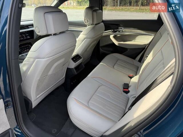 Синий Ауди E-Tron, объемом двигателя 0 л и пробегом 98 тыс. км за 30500 $, фото 28 на Automoto.ua