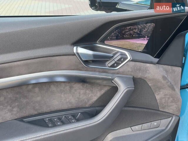 Синий Ауди E-Tron, объемом двигателя 0 л и пробегом 49 тыс. км за 35490 $, фото 14 на Automoto.ua