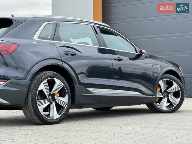 Синий Ауди E-Tron, объемом двигателя 0 л и пробегом 139 тыс. км за 24990 $, фото 18 на Automoto.ua
