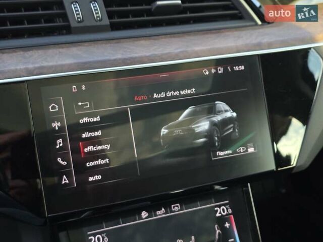 Ауди E-Tron 2019 в Тернополе на Automoto.ua Синий Ауди E-Tron, объемом двигателя 0 л и пробегом 119 тыс. км за 29499 $, фото 5 на Automoto.ua