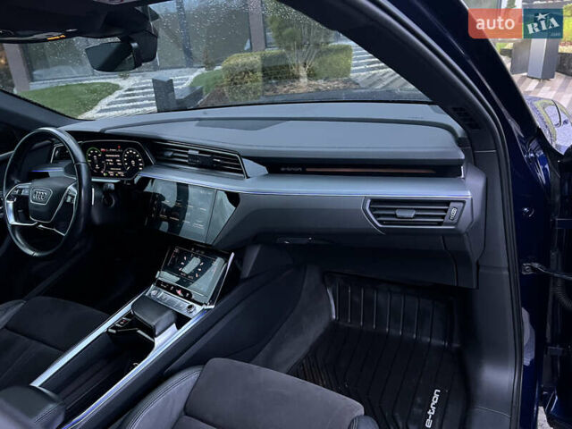 Синій Ауді E-Tron, об'ємом двигуна 0 л та пробігом 135 тис. км за 25800 $, фото 70 на Automoto.ua