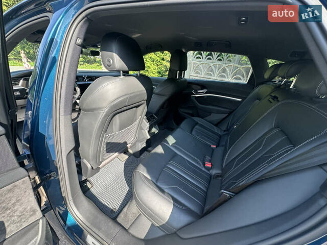 Синий Ауди E-Tron, объемом двигателя 0 л и пробегом 112 тыс. км за 29500 $, фото 26 на Automoto.ua