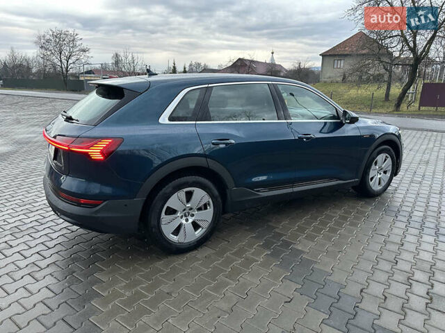 Синий Ауди E-Tron, объемом двигателя 0 л и пробегом 122 тыс. км за 28900 $, фото 2 на Automoto.ua