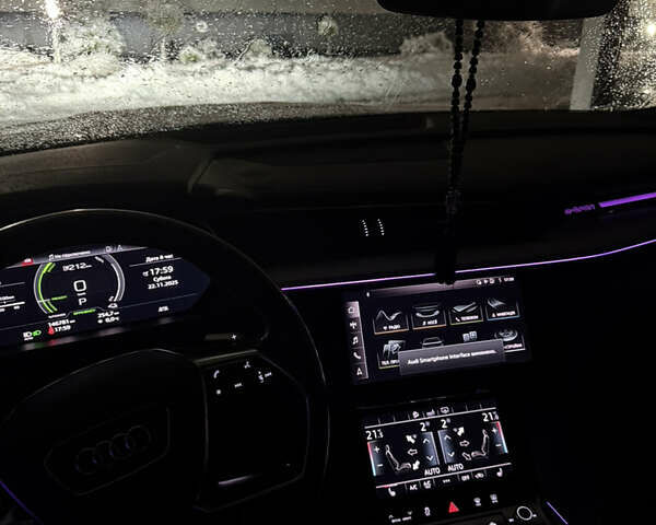 Синий Ауди E-Tron, объемом двигателя 0 л и пробегом 146 тыс. км за 25500 $, фото 17 на Automoto.ua