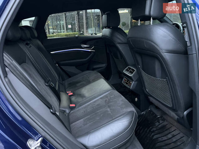 Синій Ауді E-Tron, об'ємом двигуна 0 л та пробігом 135 тис. км за 25800 $, фото 51 на Automoto.ua