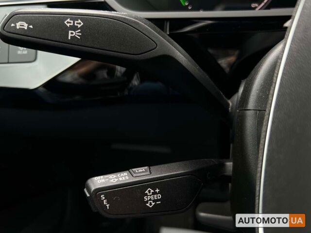Синий Ауди E-Tron, объемом двигателя 95 л и пробегом 124 тыс. км за 26999 $, фото 23 на Automoto.ua