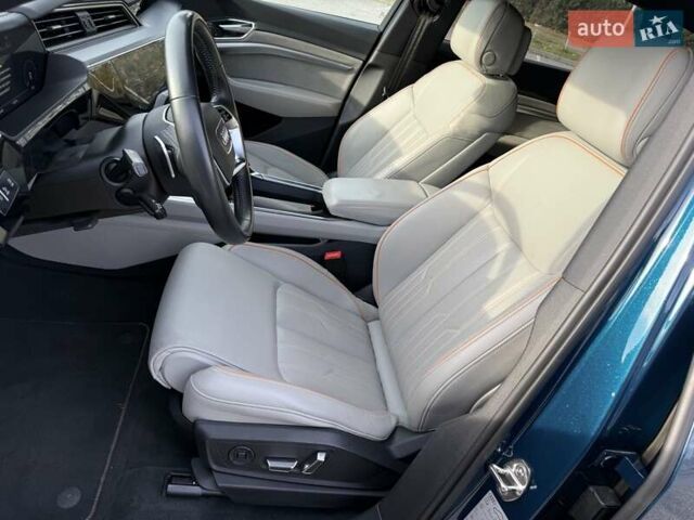 Синий Ауди E-Tron, объемом двигателя 0 л и пробегом 98 тыс. км за 30500 $, фото 24 на Automoto.ua