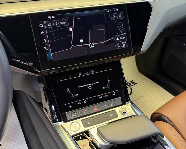 Синий Ауди E-Tron, объемом двигателя 0 л и пробегом 67 тыс. км за 30900 $, фото 14 на Automoto.ua