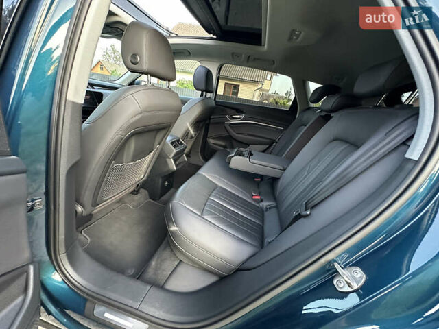 Синій Ауді E-Tron, об'ємом двигуна 0 л та пробігом 104 тис. км за 23800 $, фото 42 на Automoto.ua