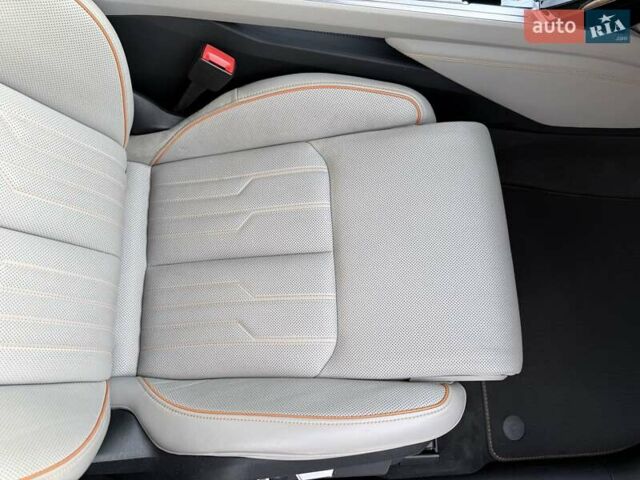 Синий Ауди E-Tron, объемом двигателя 0 л и пробегом 98 тыс. км за 30500 $, фото 34 на Automoto.ua