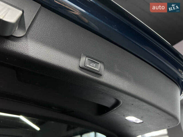 Синий Ауди E-Tron, объемом двигателя 0 л и пробегом 299 тыс. км за 23490 $, фото 77 на Automoto.ua