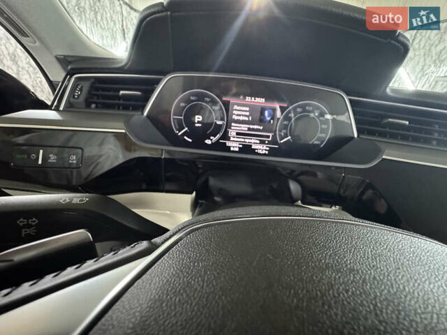 Синий Ауди E-Tron, объемом двигателя 0 л и пробегом 135 тыс. км за 26400 $, фото 12 на Automoto.ua