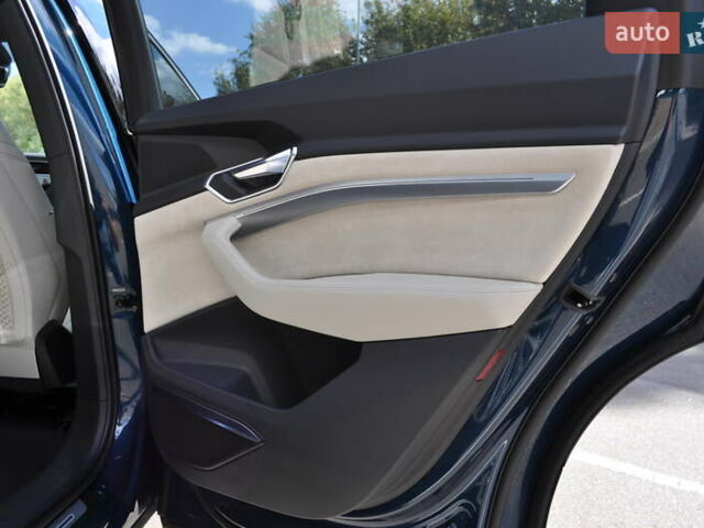 Синий Ауди E-Tron, объемом двигателя 0 л и пробегом 79 тыс. км за 34000 $, фото 55 на Automoto.ua