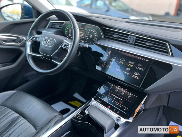 Синий Ауди E-Tron, объемом двигателя 71 л и пробегом 139 тыс. км за 27000 $, фото 21 на Automoto.ua