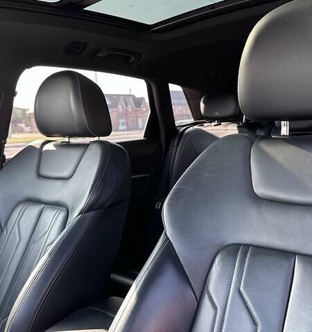 Синій Ауді E-Tron, об'ємом двигуна 0 л та пробігом 101 тис. км за 33500 $, фото 3 на Automoto.ua