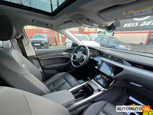 Синий Ауди E-Tron, объемом двигателя 71 л и пробегом 139 тыс. км за 27000 $, фото 22 на Automoto.ua