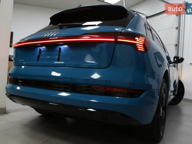 Синий Ауди E-Tron, объемом двигателя 0 л и пробегом 80 тыс. км за 28900 $, фото 52 на Automoto.ua