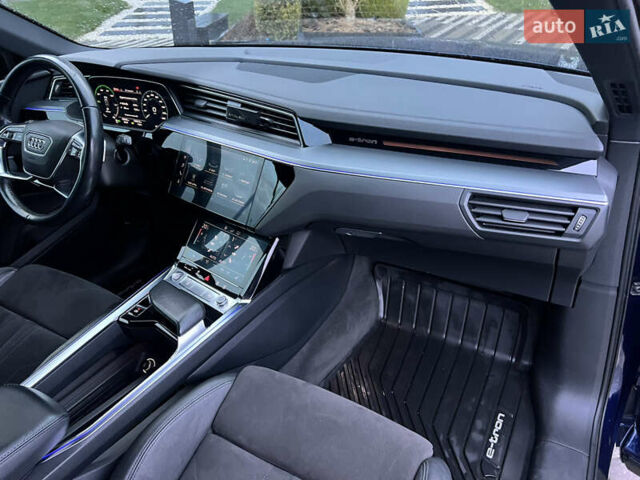 Синій Ауді E-Tron, об'ємом двигуна 0 л та пробігом 135 тис. км за 25800 $, фото 56 на Automoto.ua