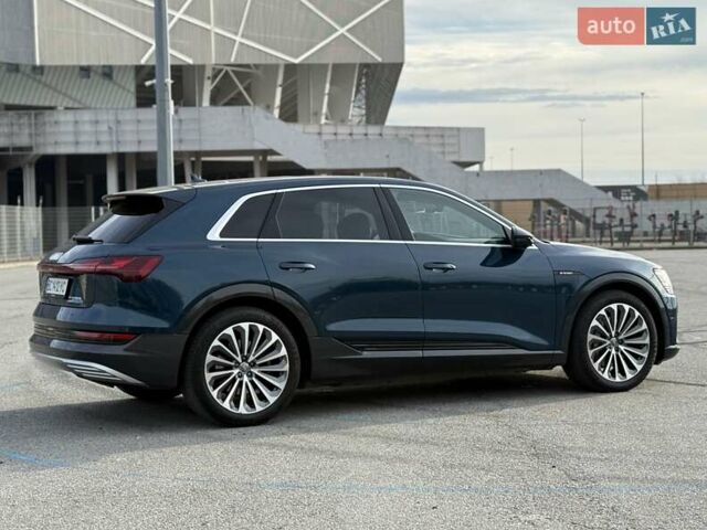 Синий Ауди E-Tron, объемом двигателя 0 л и пробегом 98 тыс. км за 30500 $, фото 13 на Automoto.ua