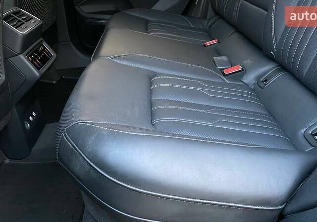 Синий Ауди E-Tron, объемом двигателя 0 л и пробегом 109 тыс. км за 30800 $, фото 28 на Automoto.ua