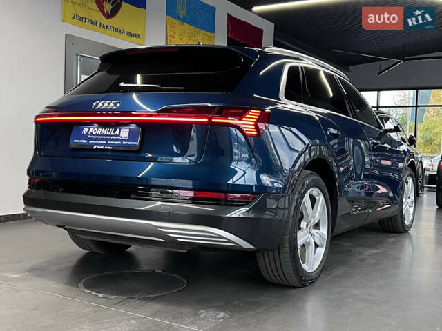 Синий Ауди E-Tron, объемом двигателя 0 л и пробегом 299 тыс. км за 23490 $, фото 22 на Automoto.ua