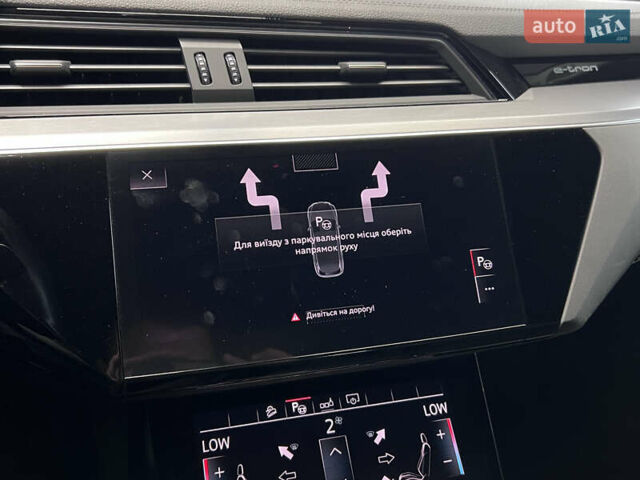 Синий Ауди E-Tron, объемом двигателя 0 л и пробегом 299 тыс. км за 23490 $, фото 54 на Automoto.ua
