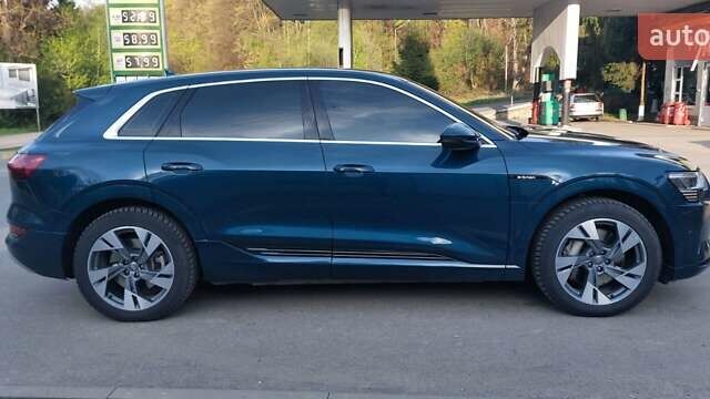 Синий Ауди E-Tron, объемом двигателя 0 л и пробегом 142 тыс. км за 25400 $, фото 17 на Automoto.ua
